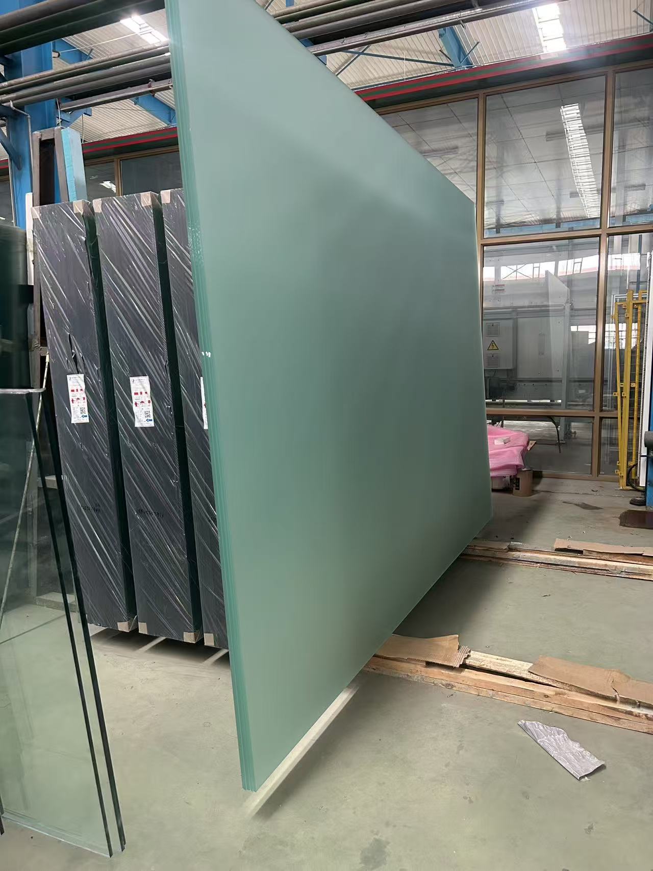 兴安盟彩轴玻璃建筑幕墙玻璃生产基地 - 价格